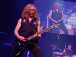 Band photo 34