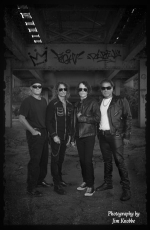 Band photo 45