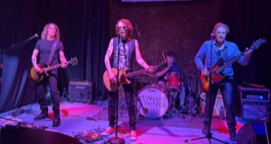 Band photo 47